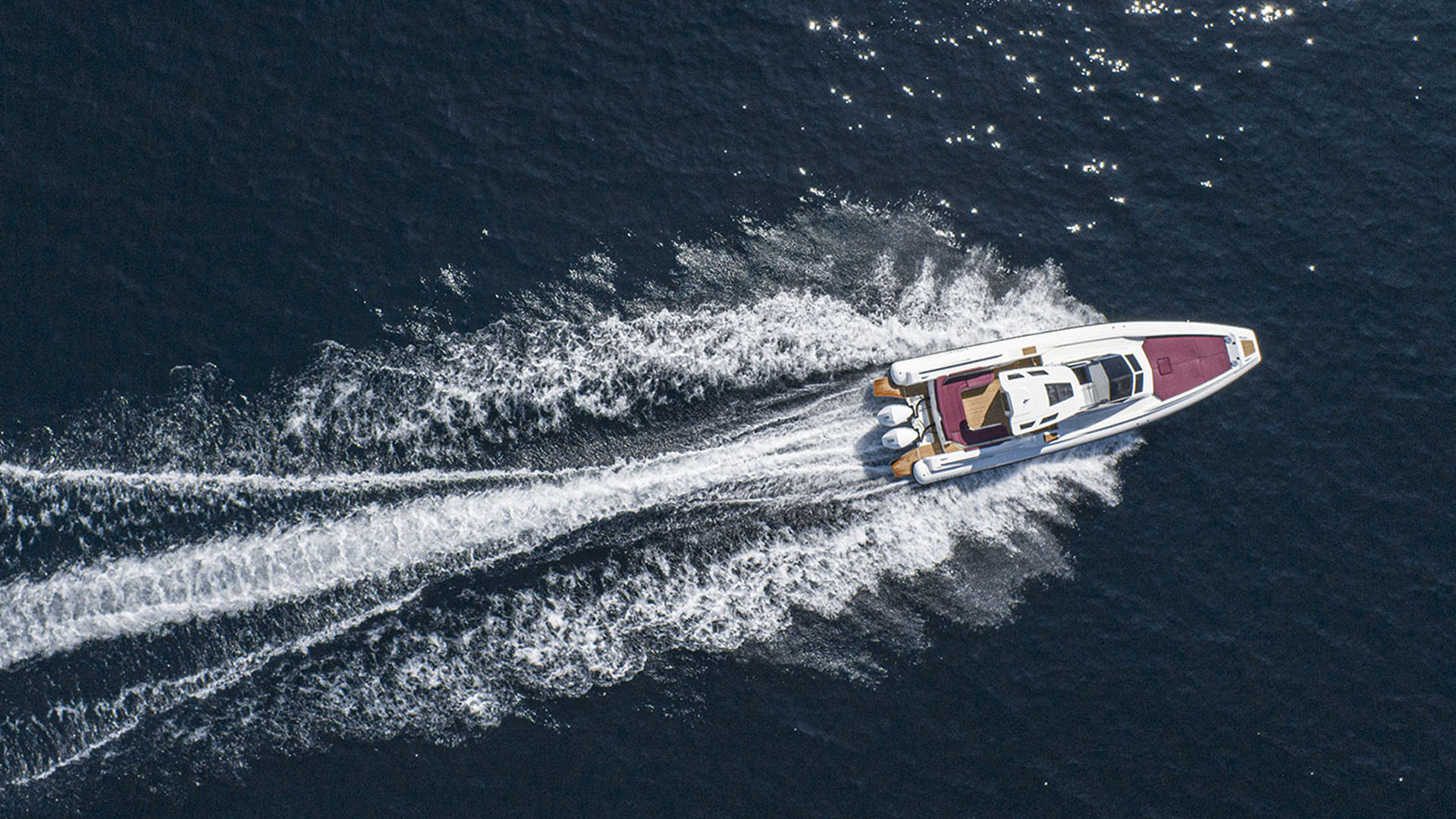 Arno Marine. Segui la scia!